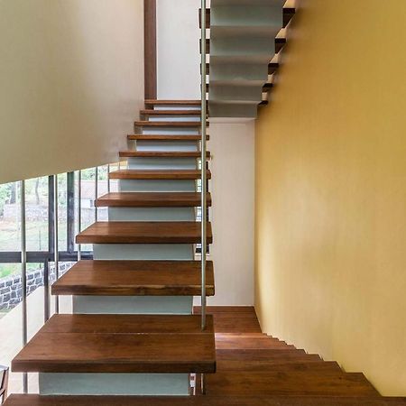 Villa Foresta By Stayvista With Modern Decor, Swimming Pool & Expansive Lawn For A Perfect Escape Lonavla Exterior foto