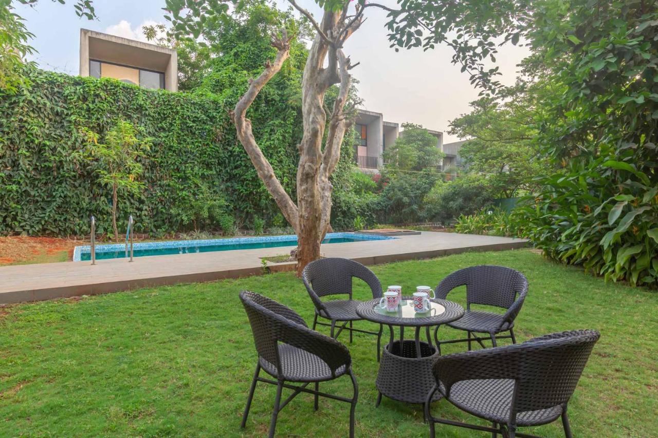 Villa Foresta By Stayvista With Modern Decor, Swimming Pool & Expansive Lawn For A Perfect Escape Lonavla Exterior foto