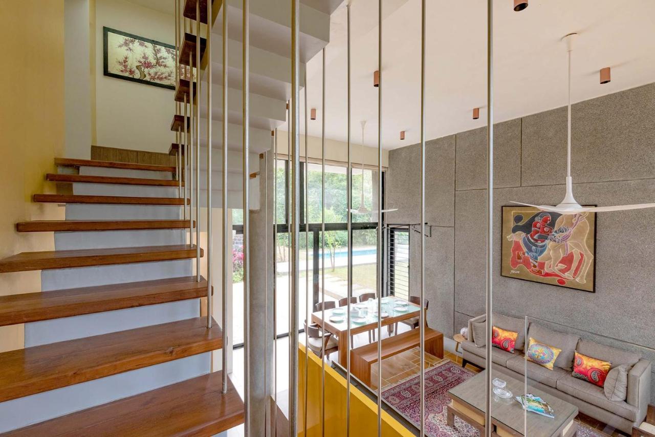 Villa Foresta By Stayvista With Modern Decor, Swimming Pool & Expansive Lawn For A Perfect Escape Lonavla Exterior foto