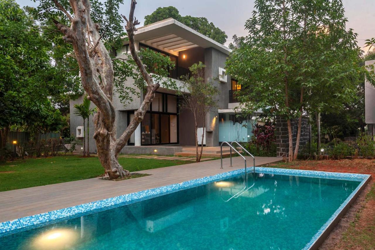 Villa Foresta By Stayvista With Modern Decor, Swimming Pool & Expansive Lawn For A Perfect Escape Lonavla Exterior foto