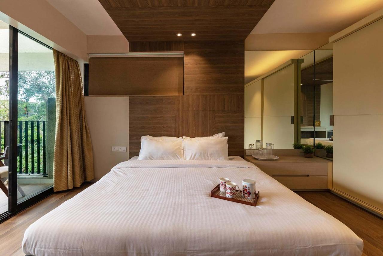 Villa Foresta By Stayvista With Modern Decor, Swimming Pool & Expansive Lawn For A Perfect Escape Lonavla Exterior foto